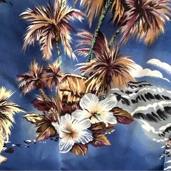 Hilo Hattie’s Hawaiian Original Men’s Shirt Small Blue Rayon - Picture 6 of 10